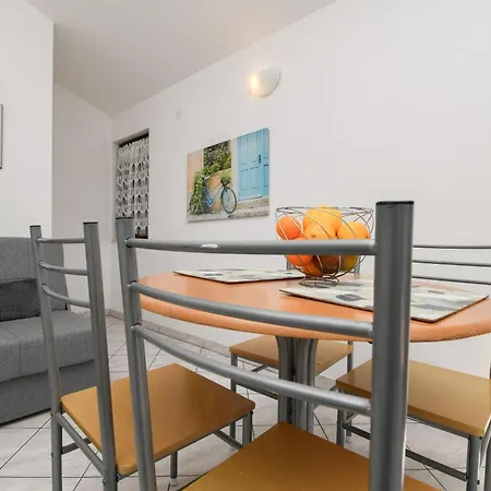 Biserka Apartman Trogir