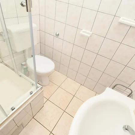 Biserka * トロギール