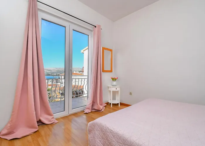 Biserka Appartement *