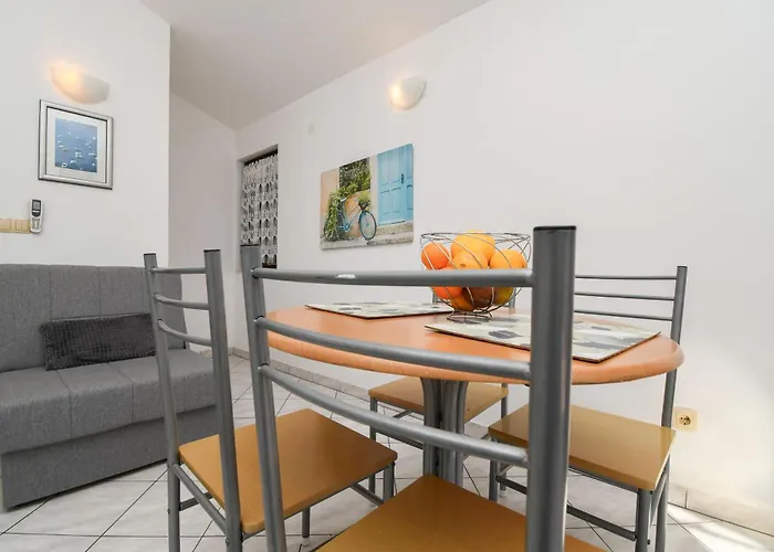 Biserka 公寓 特罗吉尔