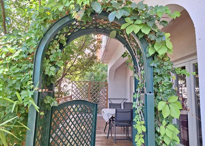 公寓 Biserka 特罗吉尔