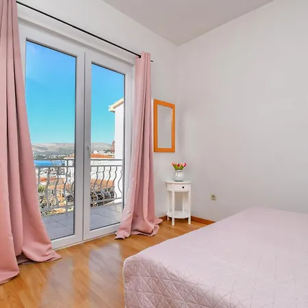 Biserka Apartment *