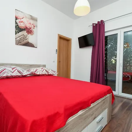 Apartment Biserka