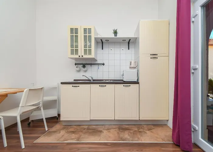 Biserka 트로기르